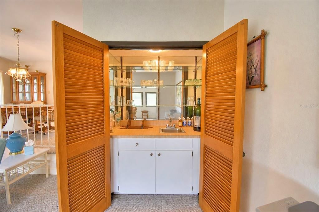 En Venta: $279,500 (2 camas, 2 baños, 2295 Pies cuadrados)