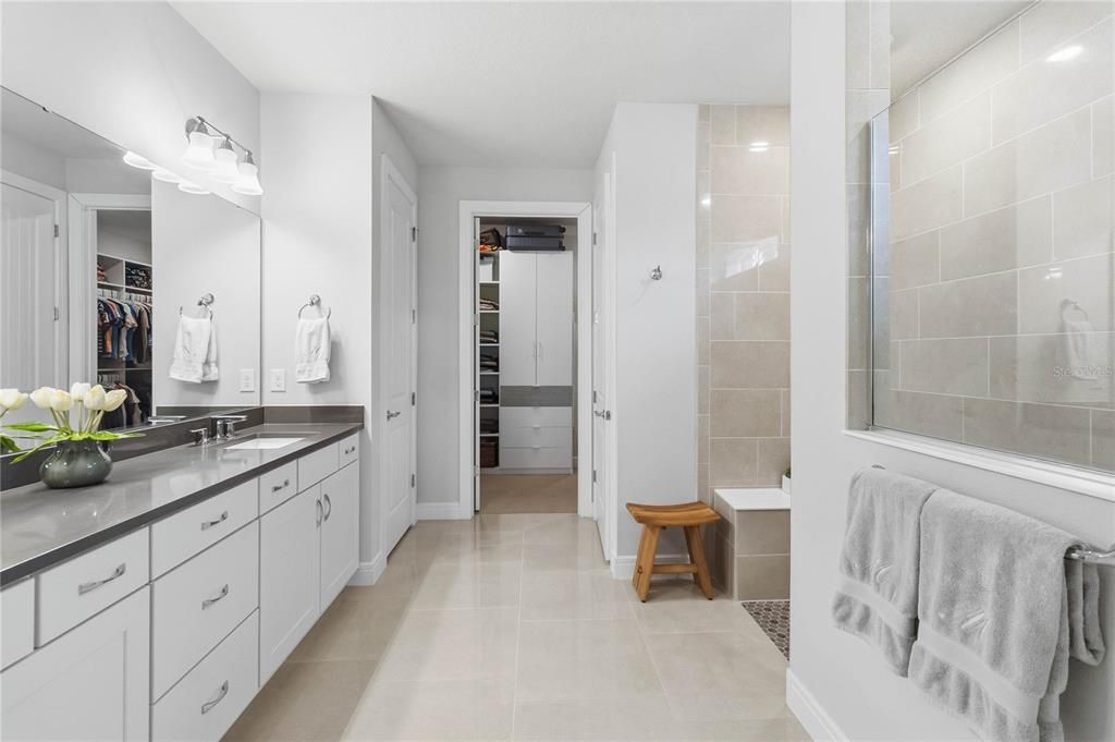 For Sale: $675,000 (2 beds, 2 baths, 2321 Square Feet)