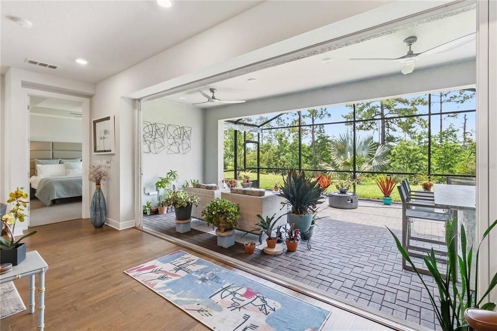 For Sale: $675,000 (2 beds, 2 baths, 2321 Square Feet)