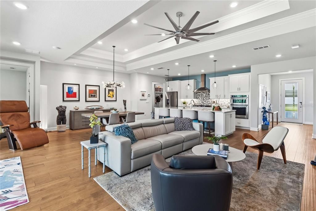 For Sale: $675,000 (2 beds, 2 baths, 2321 Square Feet)