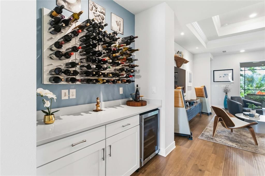 For Sale: $675,000 (2 beds, 2 baths, 2321 Square Feet)