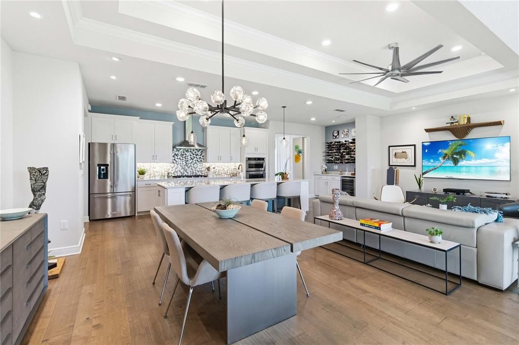 For Sale: $675,000 (2 beds, 2 baths, 2321 Square Feet)