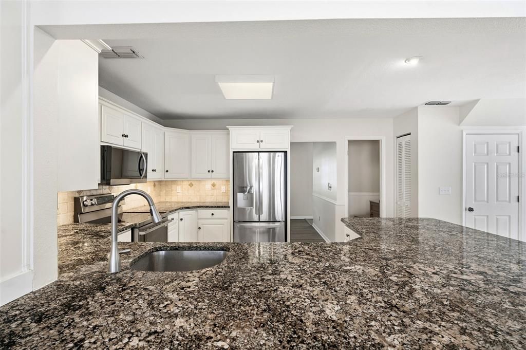 В аренду: $5,600 (3 спален, 2 ванн, 2240 Квадратных фут)