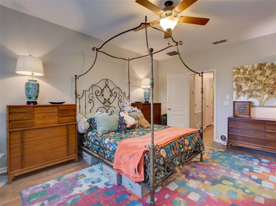 For Sale: $419,900 (3 beds, 2 baths, 1840 Square Feet)