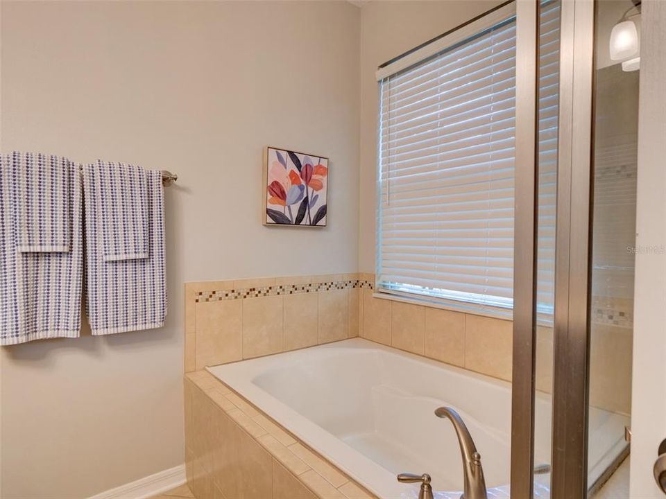 For Sale: $419,900 (3 beds, 2 baths, 1840 Square Feet)