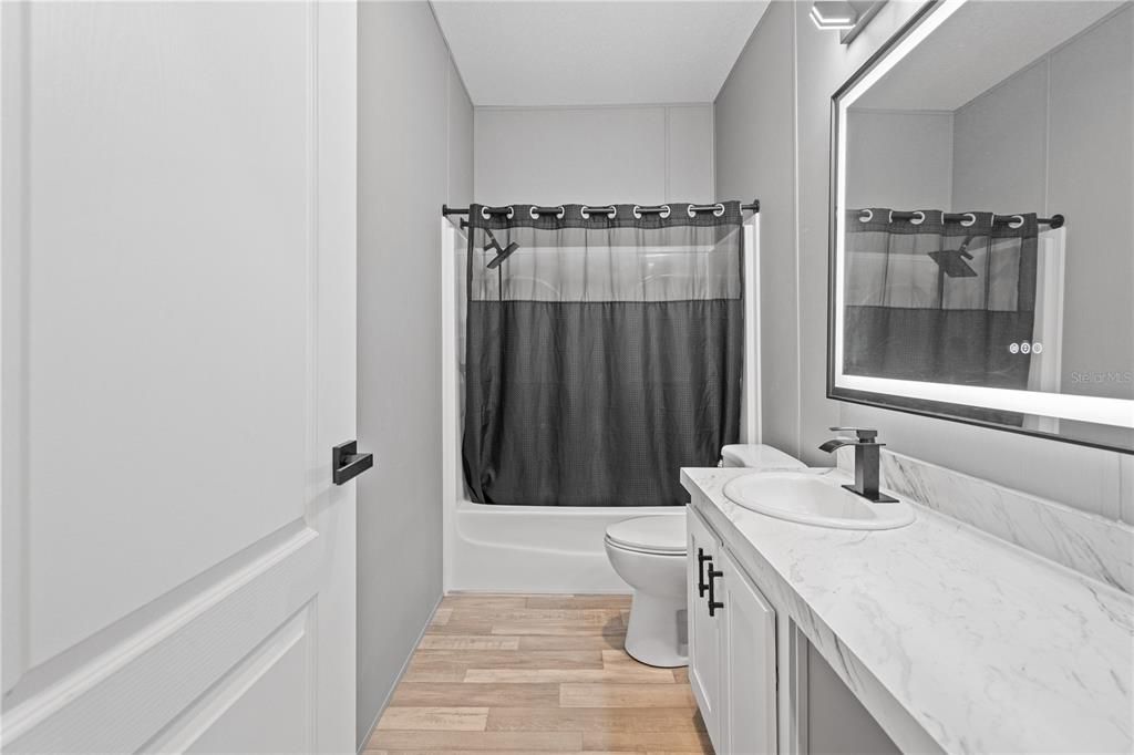 For Sale: $294,000 (4 beds, 2 baths, 1560 Square Feet)