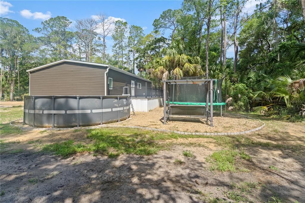 For Sale: $294,000 (4 beds, 2 baths, 1560 Square Feet)