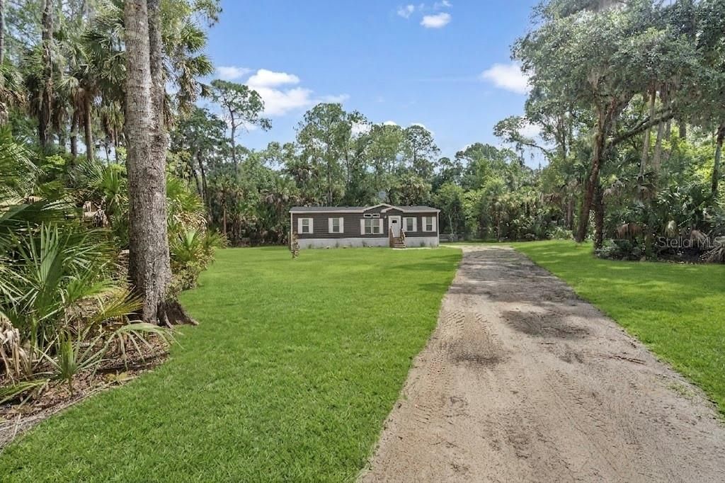 For Sale: $294,000 (4 beds, 2 baths, 1560 Square Feet)