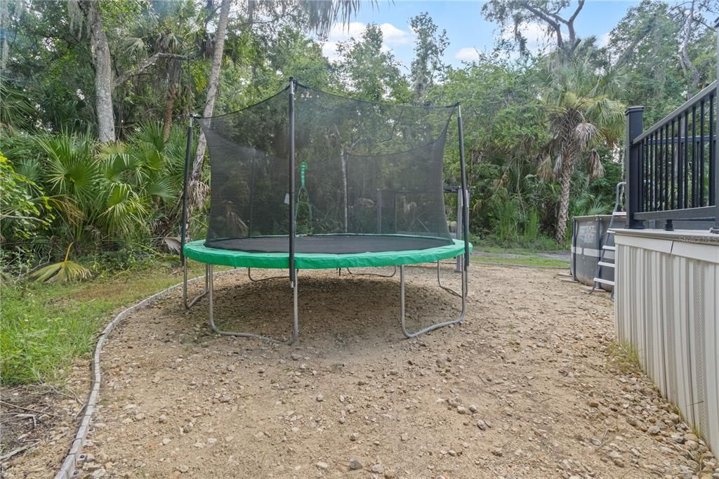 For Sale: $294,000 (4 beds, 2 baths, 1560 Square Feet)