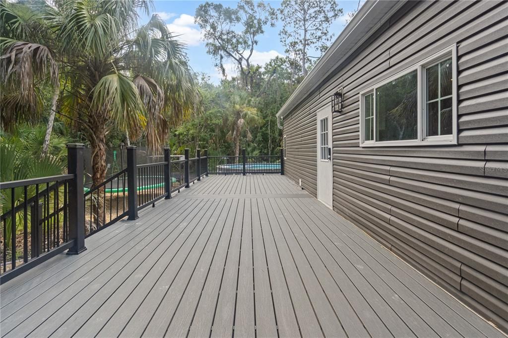 For Sale: $294,000 (4 beds, 2 baths, 1560 Square Feet)
