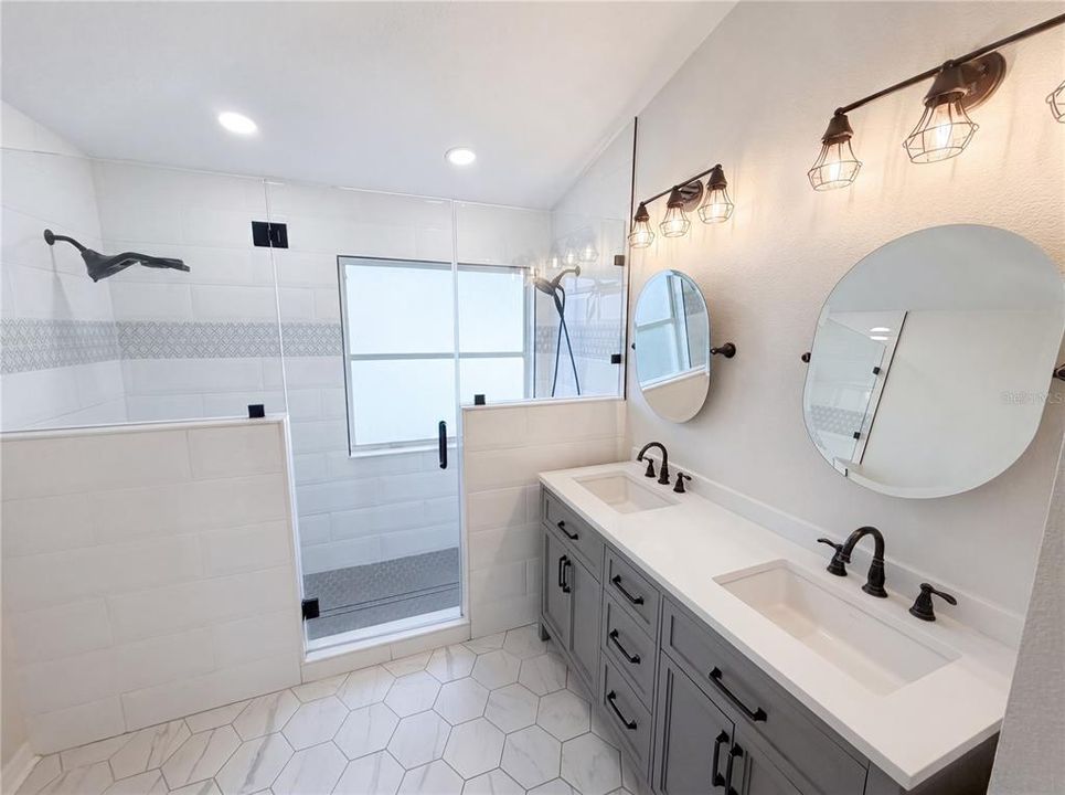 For Sale: $455,000 (4 beds, 2 baths, 1788 Square Feet)