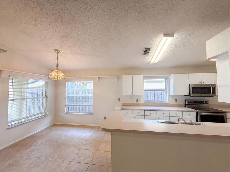For Sale: $455,000 (4 beds, 2 baths, 1788 Square Feet)