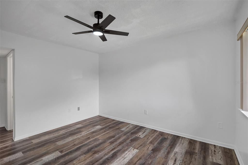 For Sale: $159,000 (2 beds, 2 baths, 1139 Square Feet)