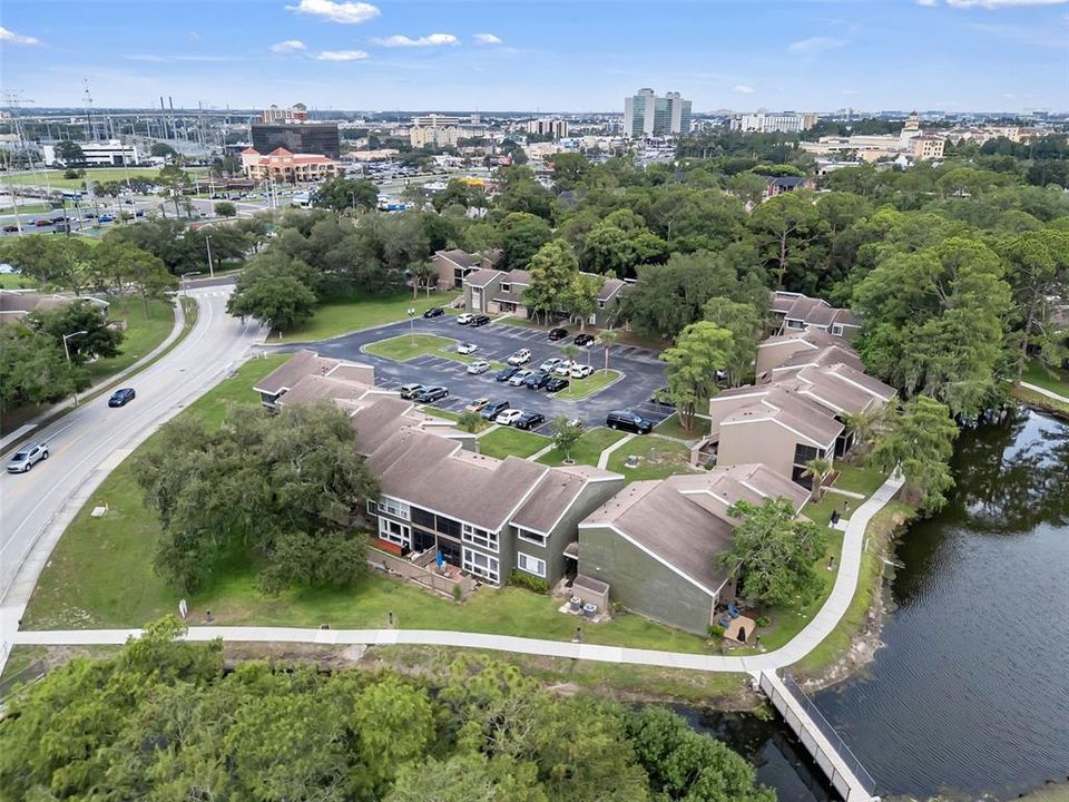 For Sale: $159,000 (2 beds, 2 baths, 1139 Square Feet)