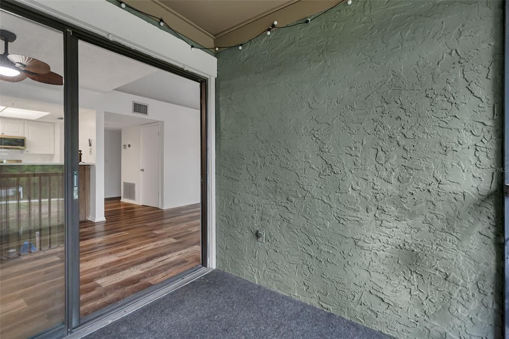 For Sale: $159,000 (2 beds, 2 baths, 1139 Square Feet)