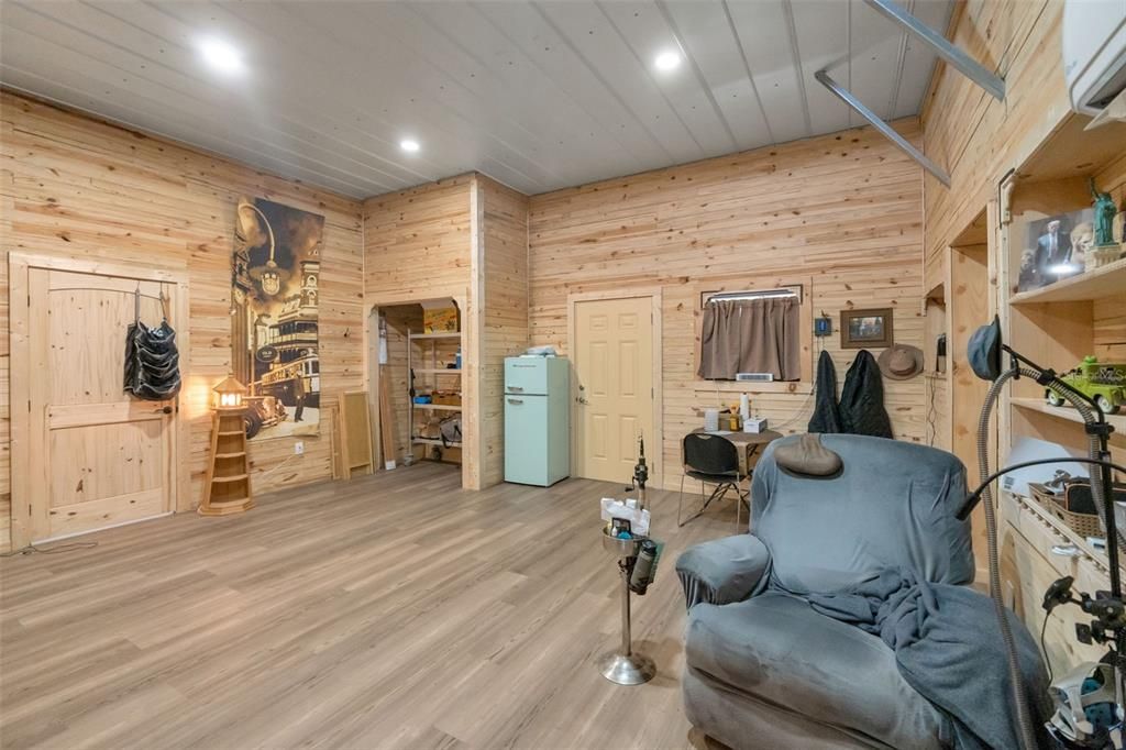 For Sale: $849,000 (3 beds, 2 baths, 2856 Square Feet)