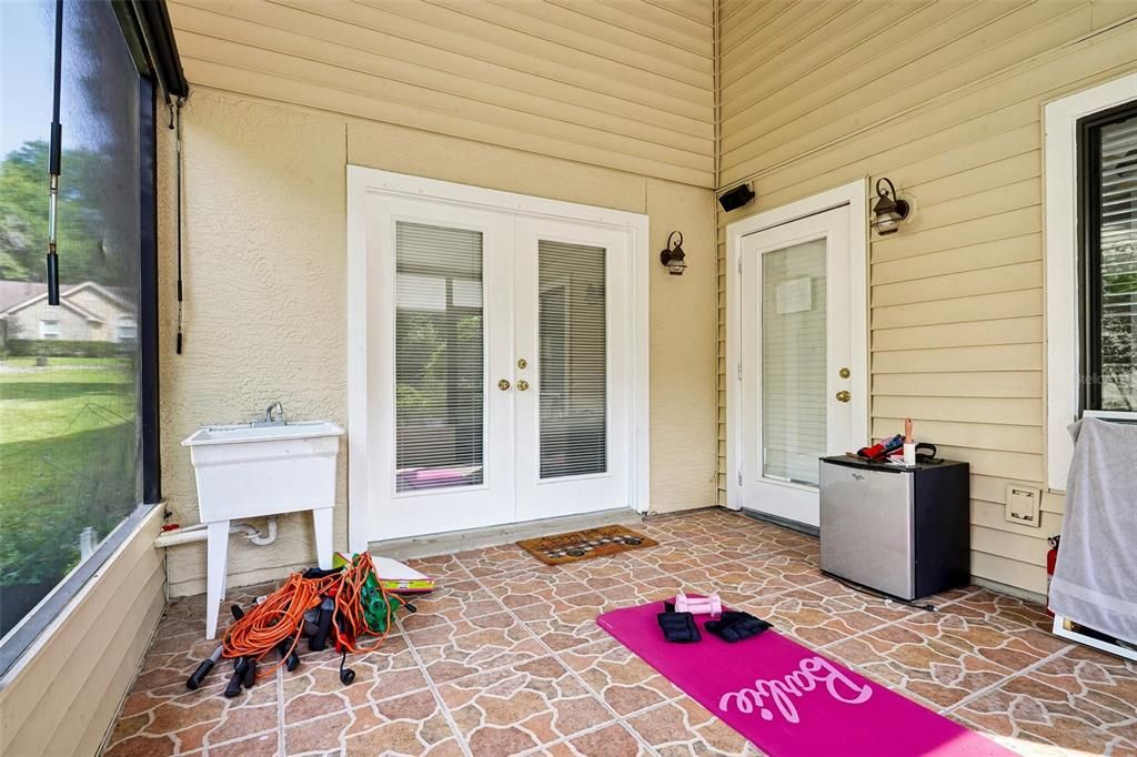 For Sale: $469,000 (4 beds, 3 baths, 2238 Square Feet)