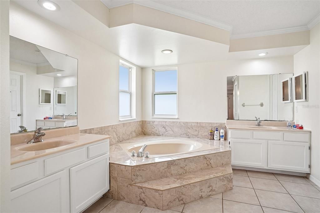 For Sale: $469,000 (4 beds, 3 baths, 2238 Square Feet)