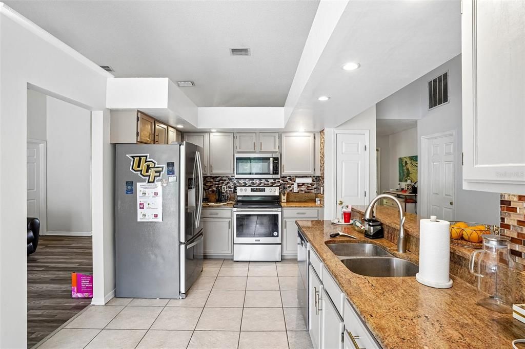 For Sale: $469,000 (4 beds, 3 baths, 2238 Square Feet)