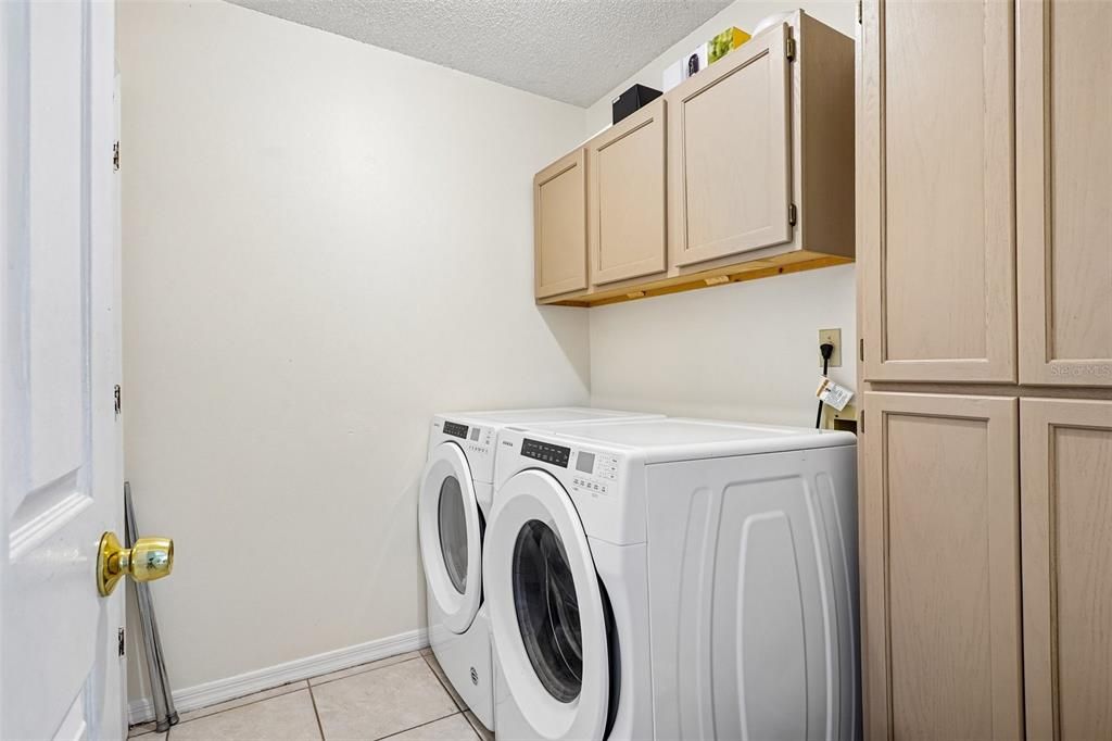 For Sale: $469,000 (4 beds, 3 baths, 2238 Square Feet)
