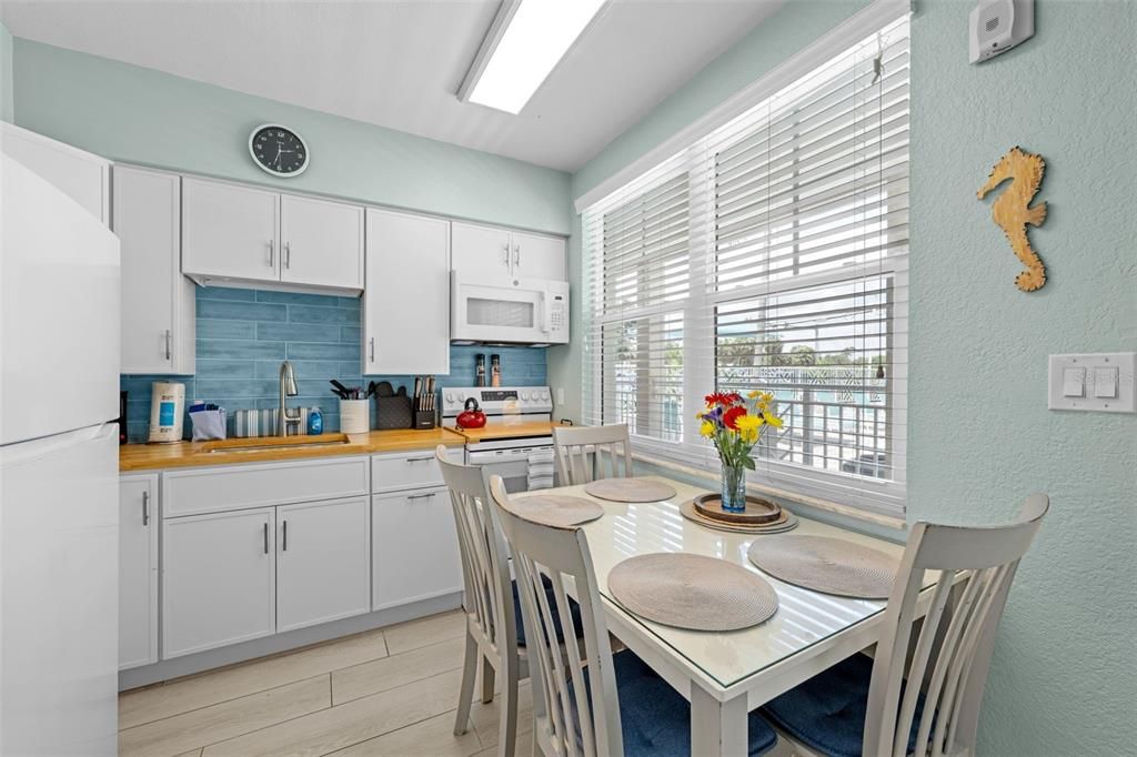 For Sale: $499,900 (2 beds, 1 baths, 500 Square Feet)