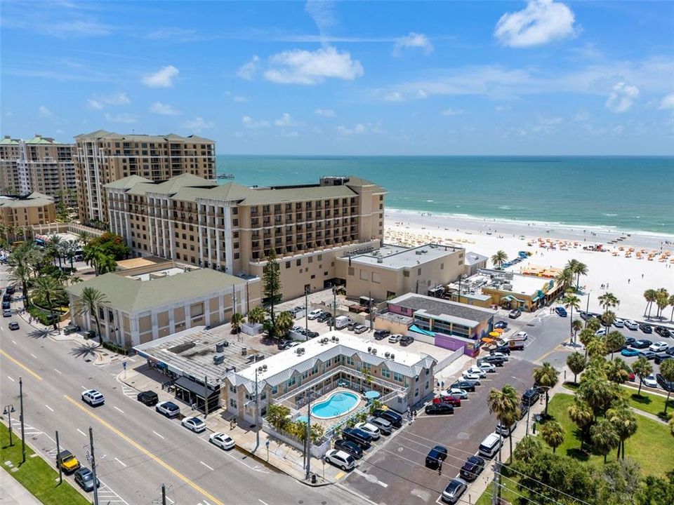 For Sale: $499,900 (2 beds, 1 baths, 500 Square Feet)