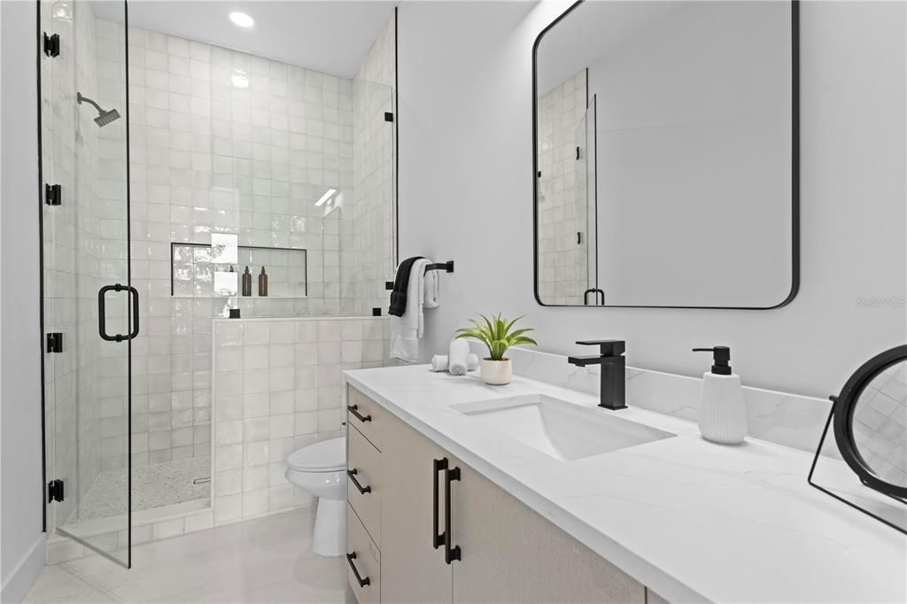 For Rent: $8,500 (5 beds, 4 baths, 3781 Square Feet)