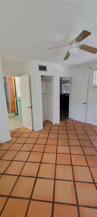 For Rent: $2,600 (4 beds, 3 baths, 1910 Square Feet)
