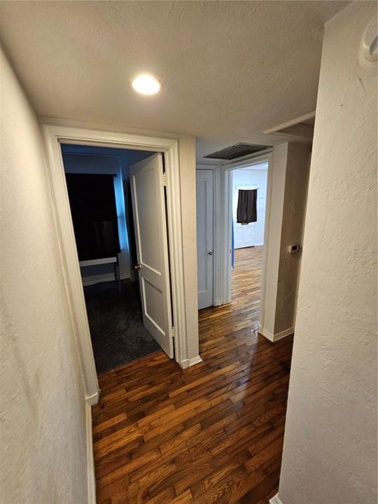 For Rent: $2,600 (4 beds, 3 baths, 1910 Square Feet)