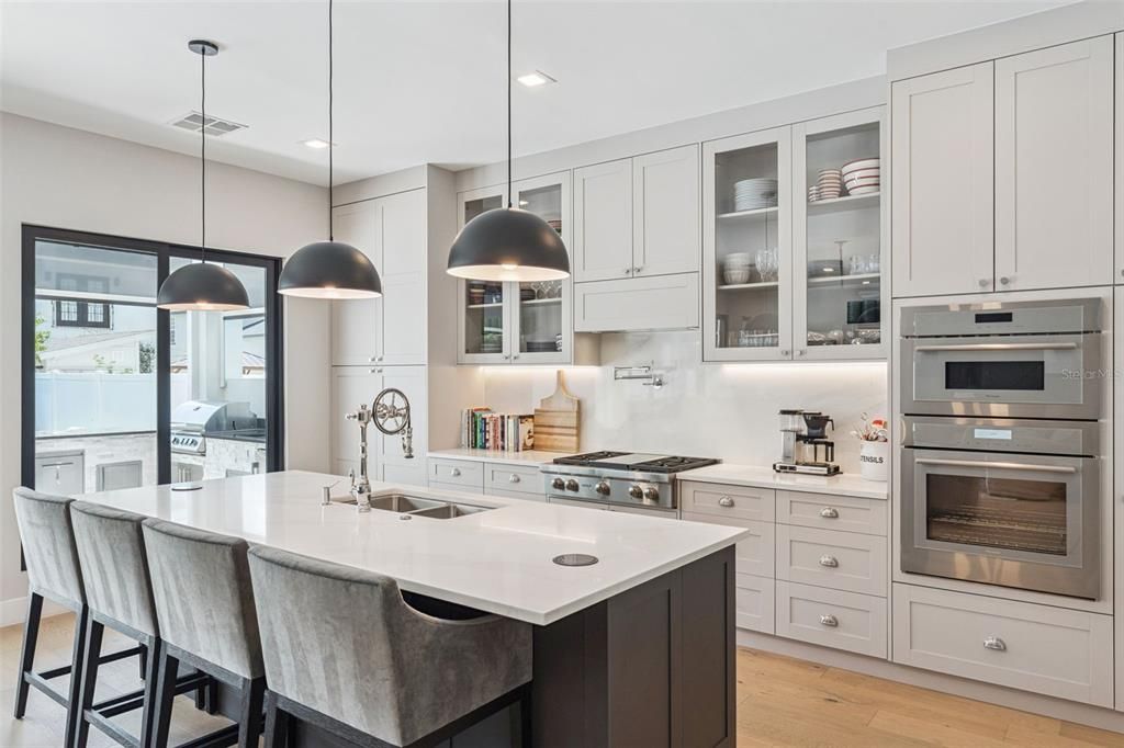 For Sale: $1,800,000 (5 beds, 4 baths, 3402 Square Feet)