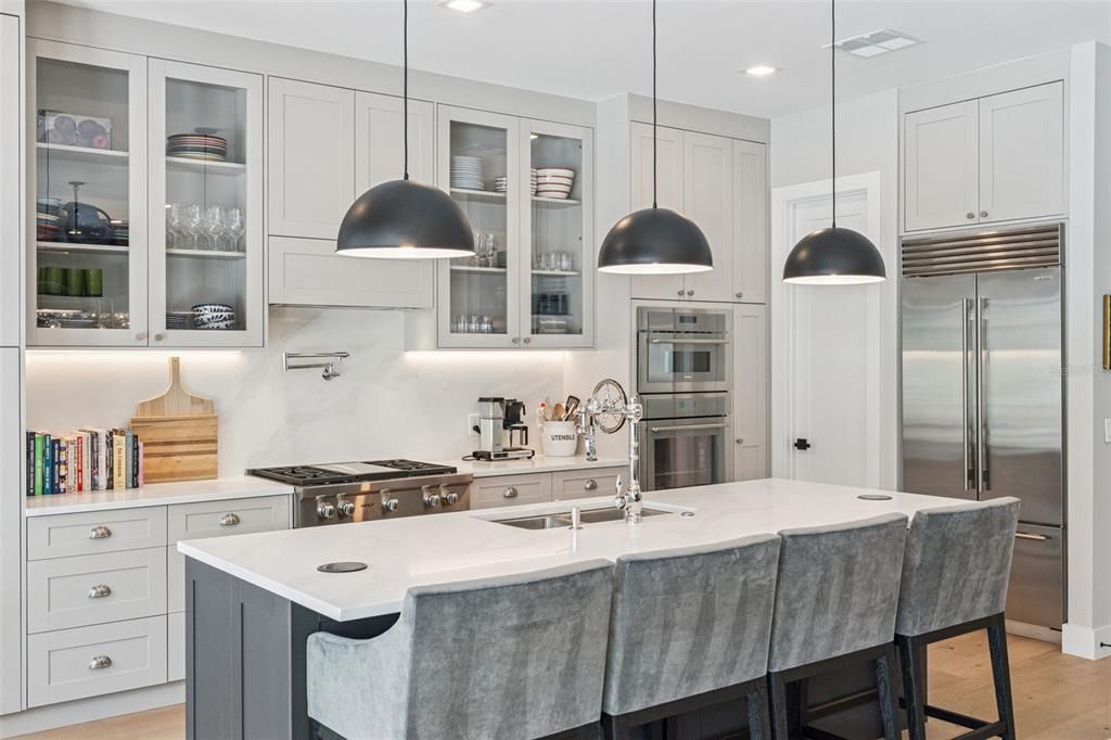 For Sale: $1,800,000 (5 beds, 4 baths, 3402 Square Feet)