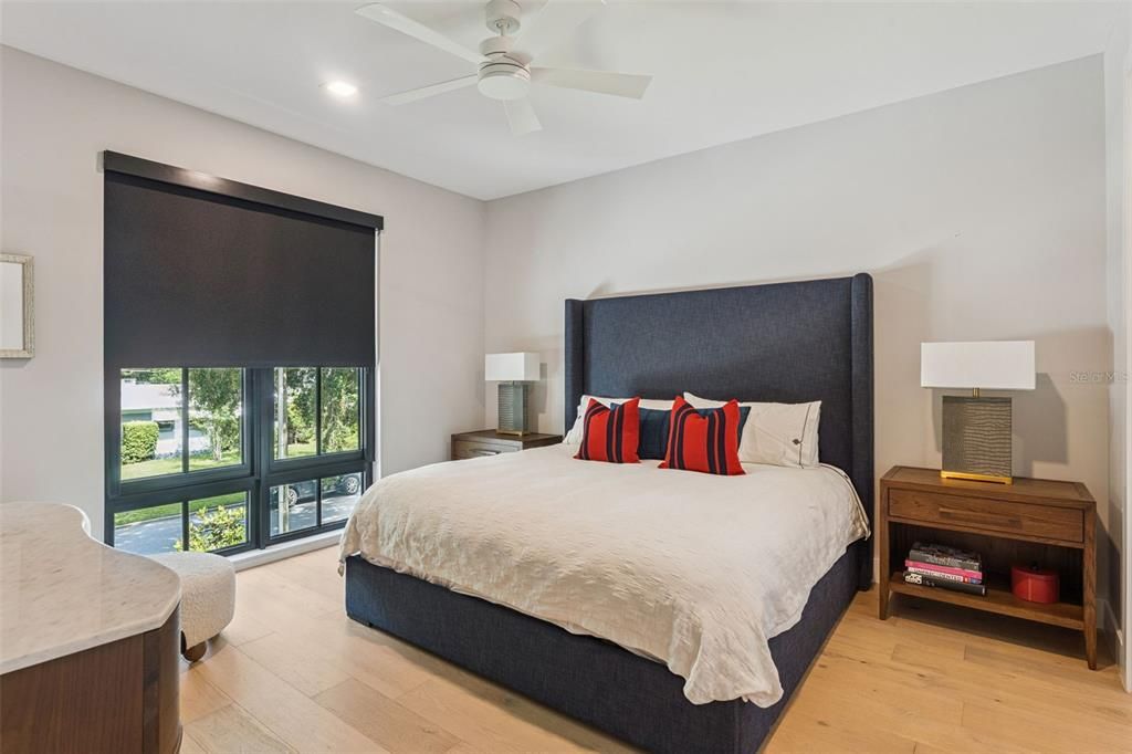 For Sale: $1,800,000 (5 beds, 4 baths, 3402 Square Feet)