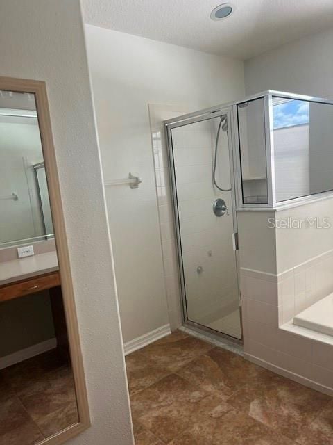 En Renta: $2,950 (3 camas, 2 baños, 1956 Pies cuadrados)