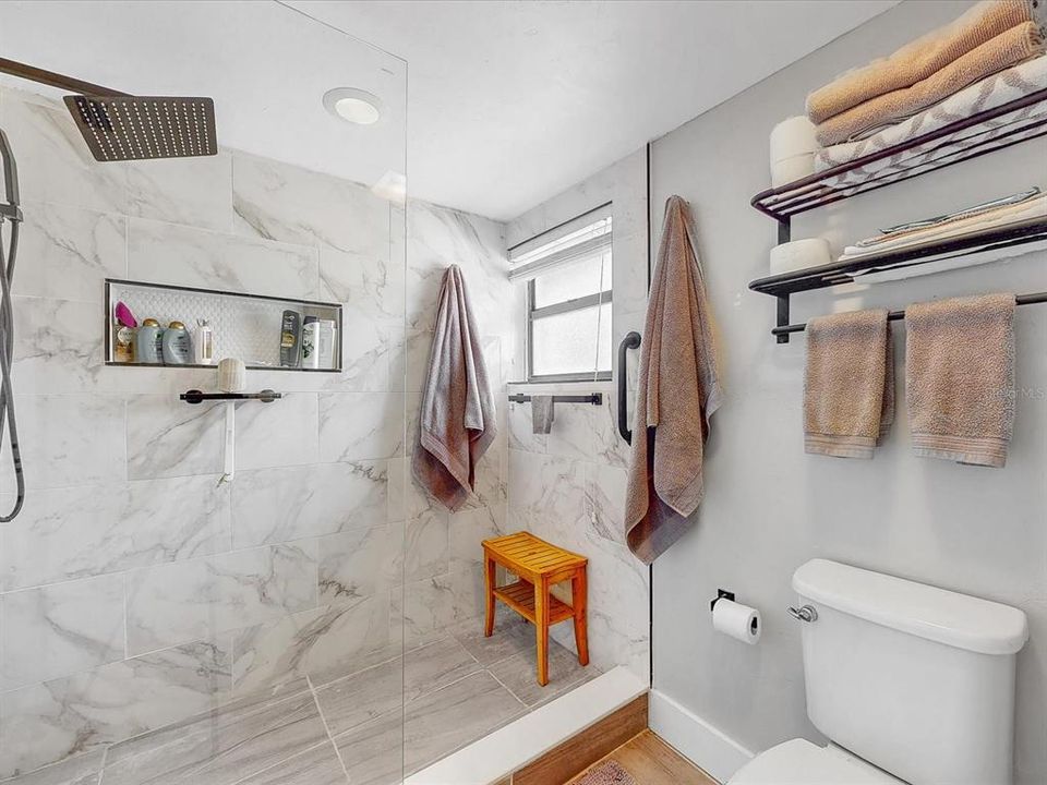 En Venta: $274,111 (2 camas, 2 baños, 1809 Pies cuadrados)