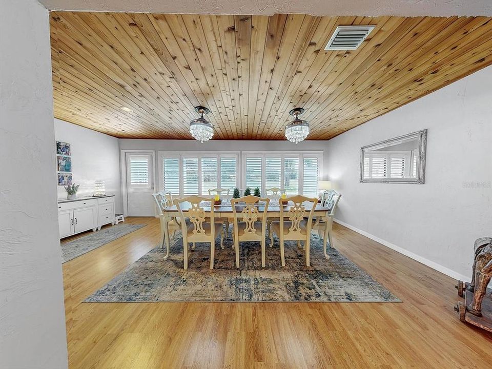 En Venta: $274,111 (2 camas, 2 baños, 1809 Pies cuadrados)