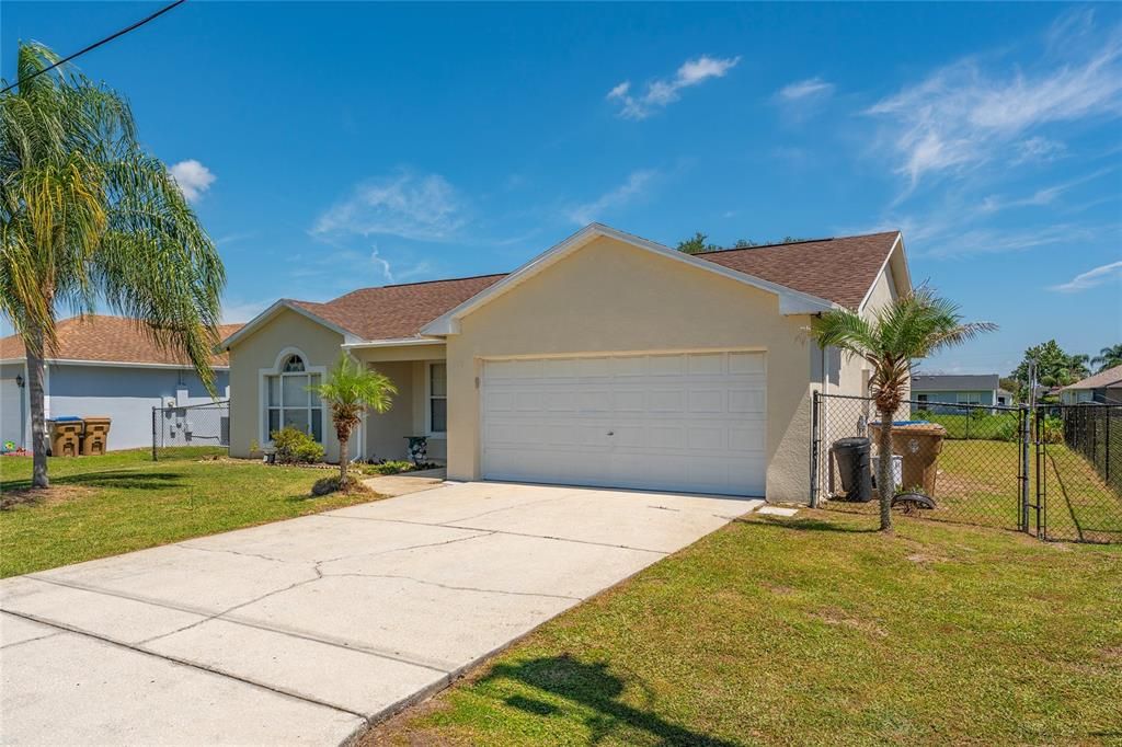 For Rent: $1,795 (3 beds, 2 baths, 1065 Square Feet)