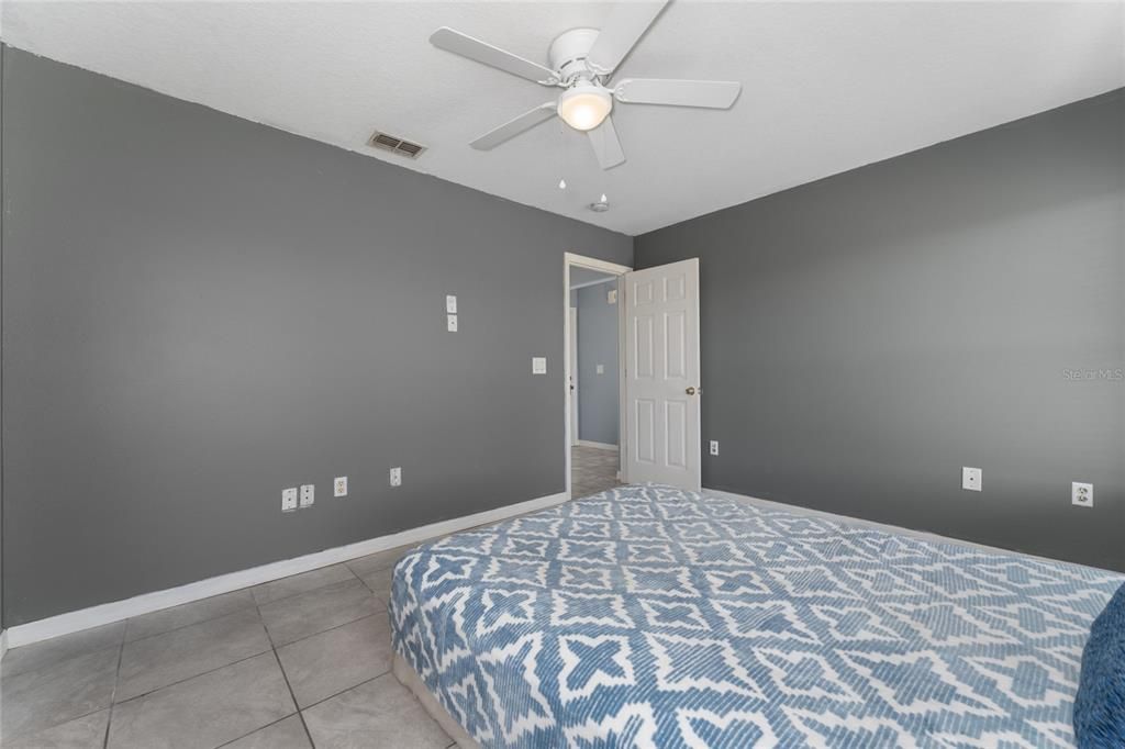 For Rent: $1,795 (3 beds, 2 baths, 1065 Square Feet)