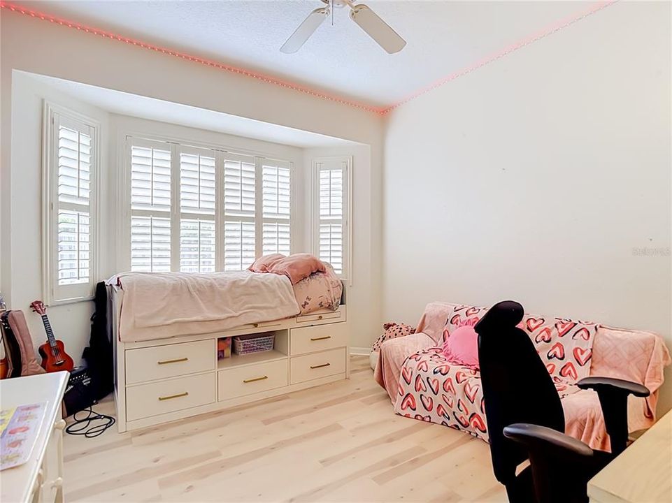 For Sale: $837,500 (4 beds, 3 baths, 2927 Square Feet)