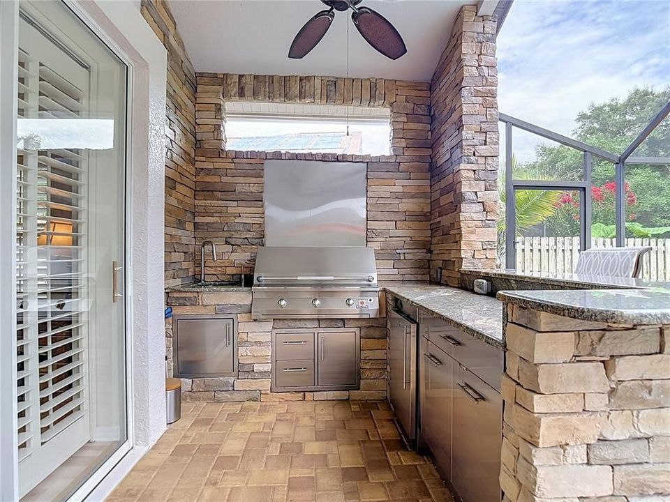 For Sale: $837,500 (4 beds, 3 baths, 2927 Square Feet)