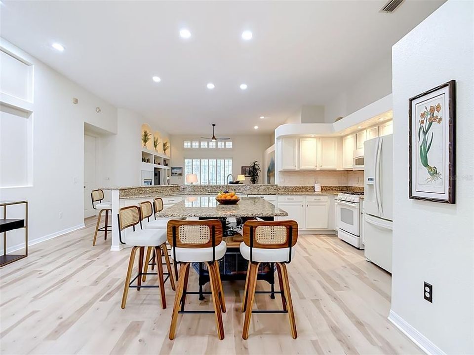 For Sale: $837,500 (4 beds, 3 baths, 2927 Square Feet)