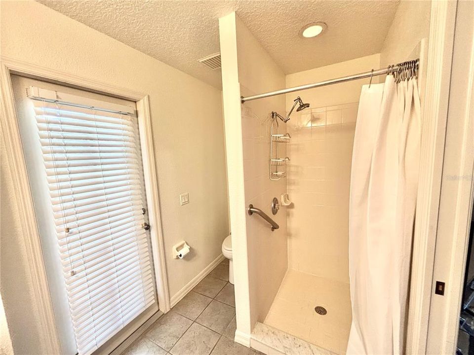 For Sale: $837,500 (4 beds, 3 baths, 2927 Square Feet)