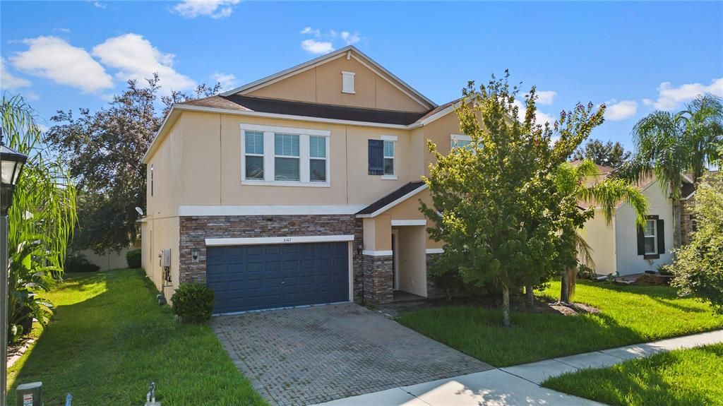 For Sale: $530,000 (5 beds, 3 baths, 3773 Square Feet)