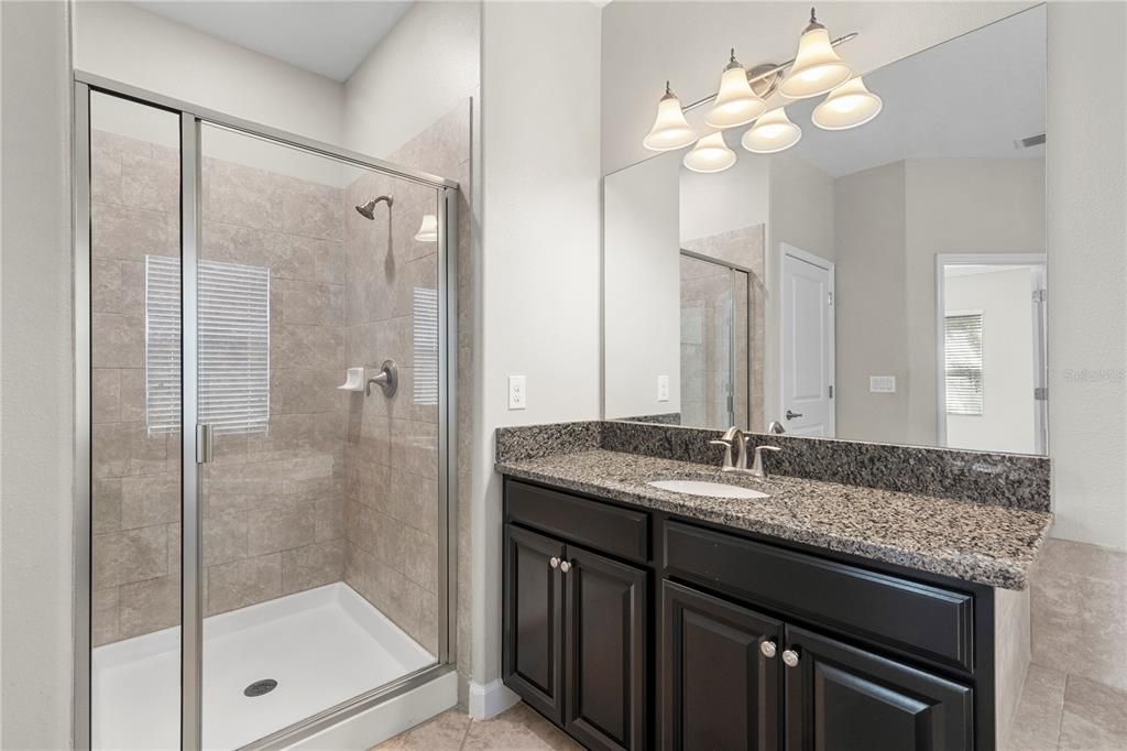For Sale: $530,000 (5 beds, 3 baths, 3773 Square Feet)