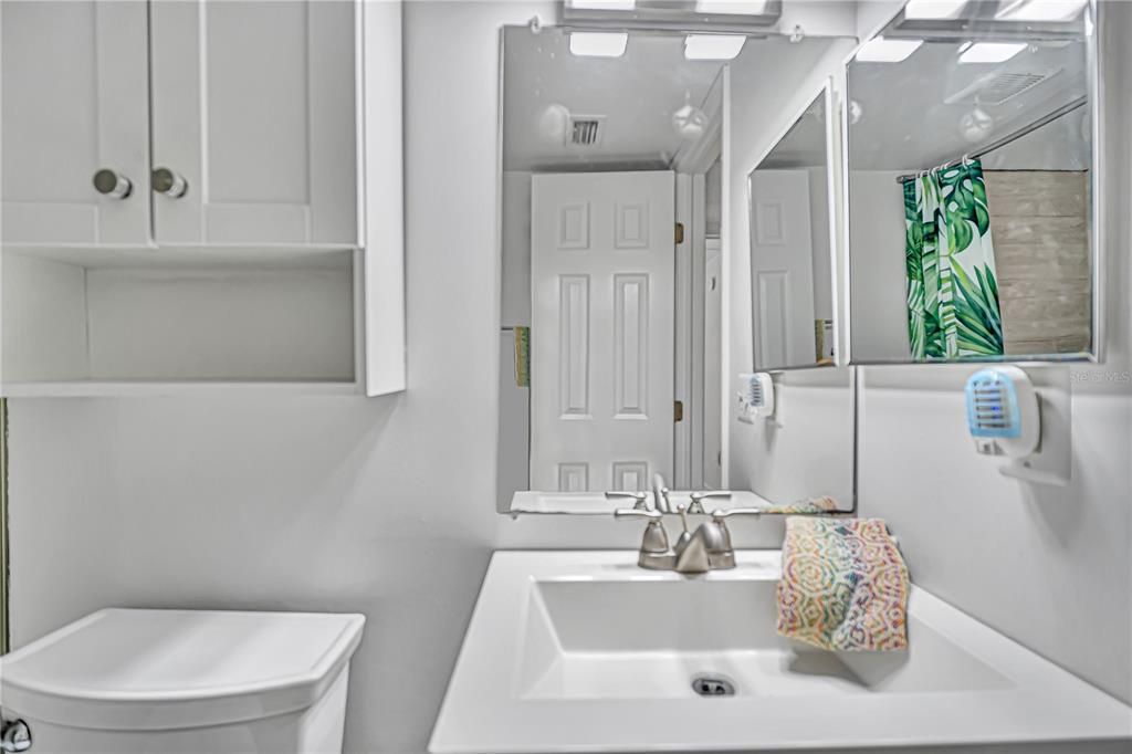 For Sale: $210,000 (2 beds, 1 baths, 700 Square Feet)