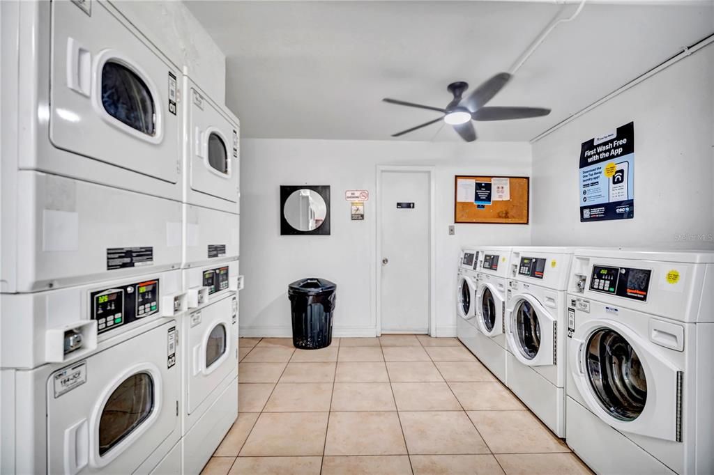 For Sale: $210,000 (2 beds, 1 baths, 700 Square Feet)