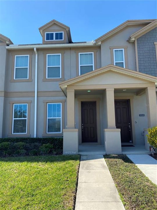 For Rent: $2,600 (3 beds, 2 baths, 1584 Square Feet)
