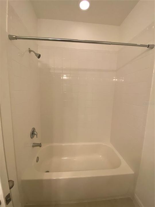 For Rent: $2,600 (3 beds, 2 baths, 1584 Square Feet)