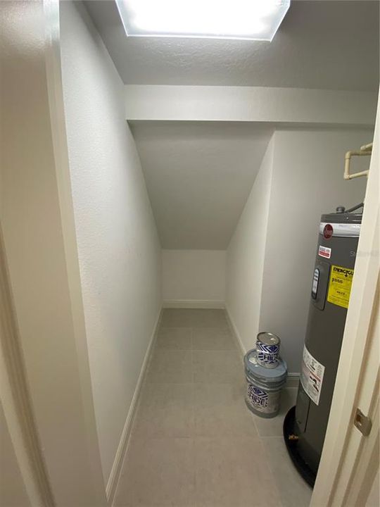For Rent: $2,600 (3 beds, 2 baths, 1584 Square Feet)
