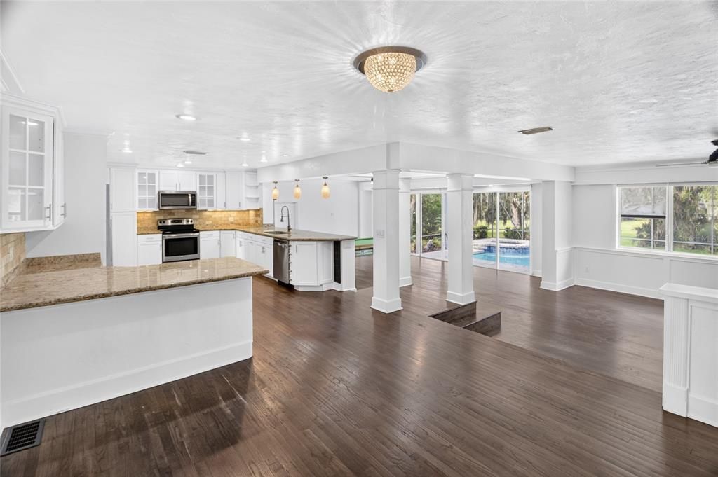 For Sale: $672,500 (5 beds, 3 baths, 3787 Square Feet)