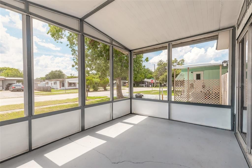 For Sale: $195,000 (2 beds, 2 baths, 1152 Square Feet)